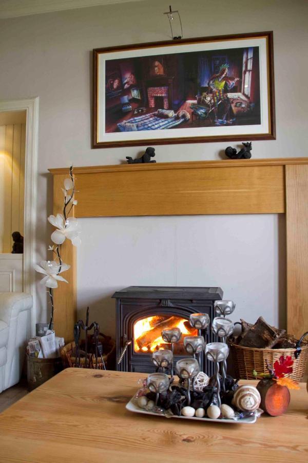 Airlie House Self Catering Villa Strathyre Exterior foto